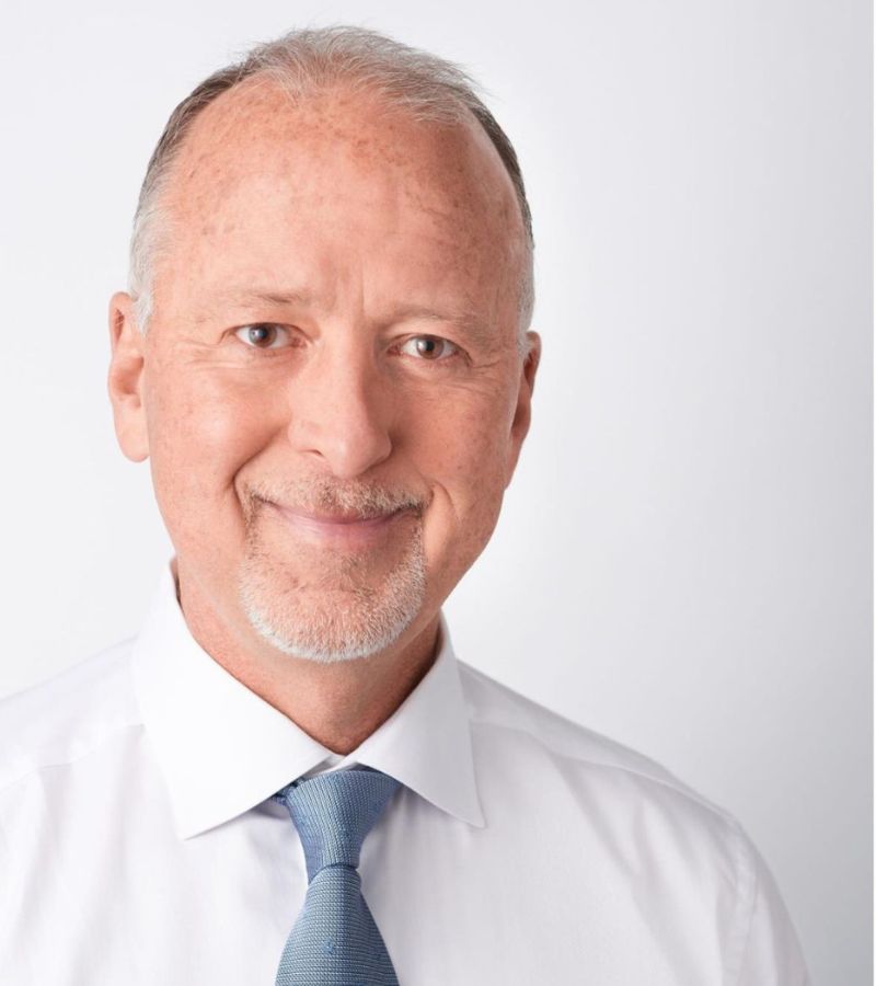 Dr Robert Wright