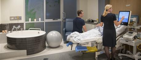 Buderim Private Maternity Couple in birth suite